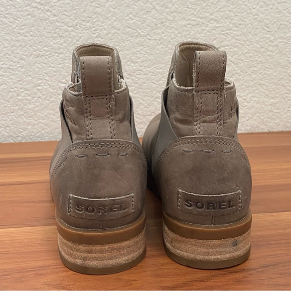 SOREL NL3719-005 Emelie Chelsea Waterproof Booties in  Quarry Gray/Taupe Size 7 - Picture 3 of 16